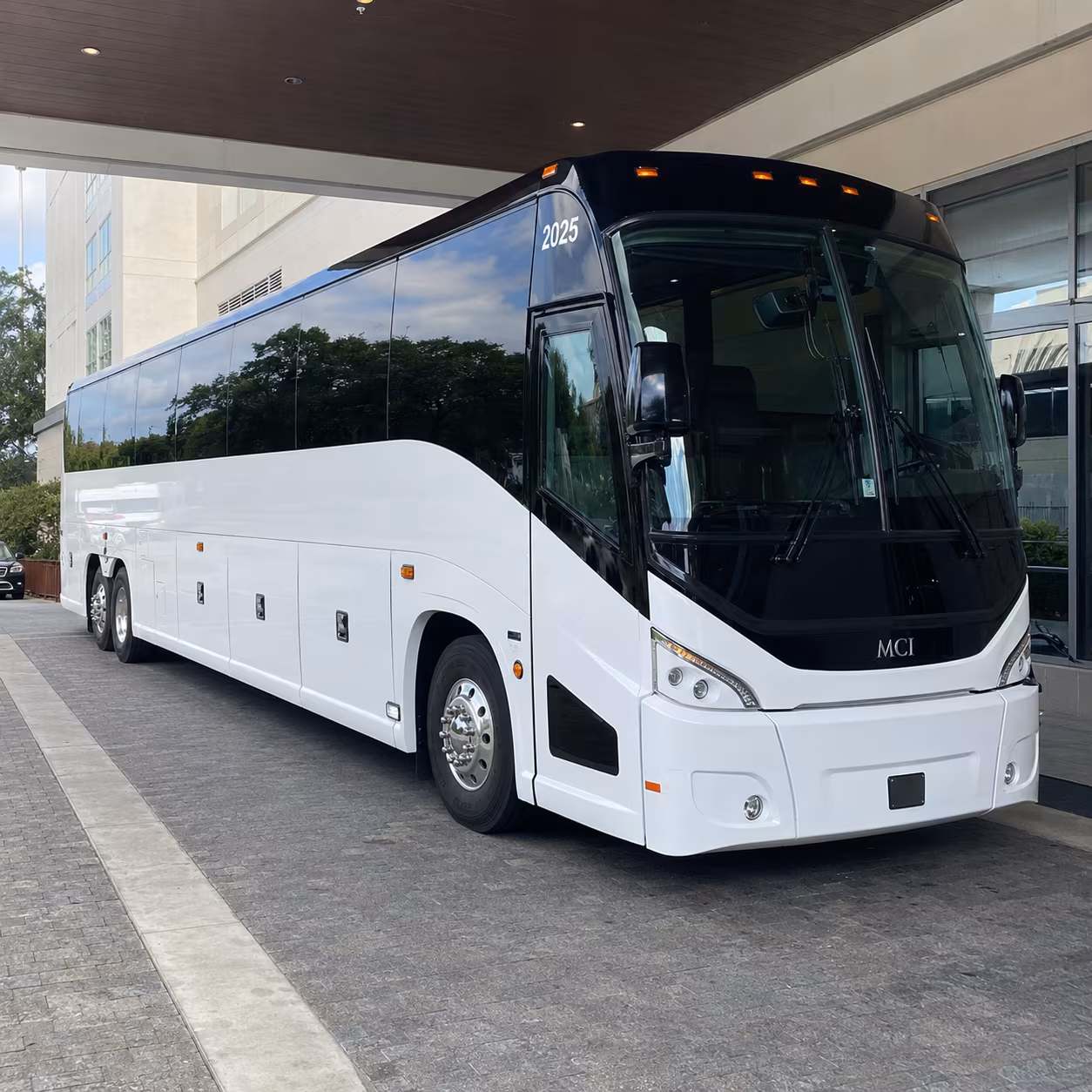 abilene 54 passenger charter bus
