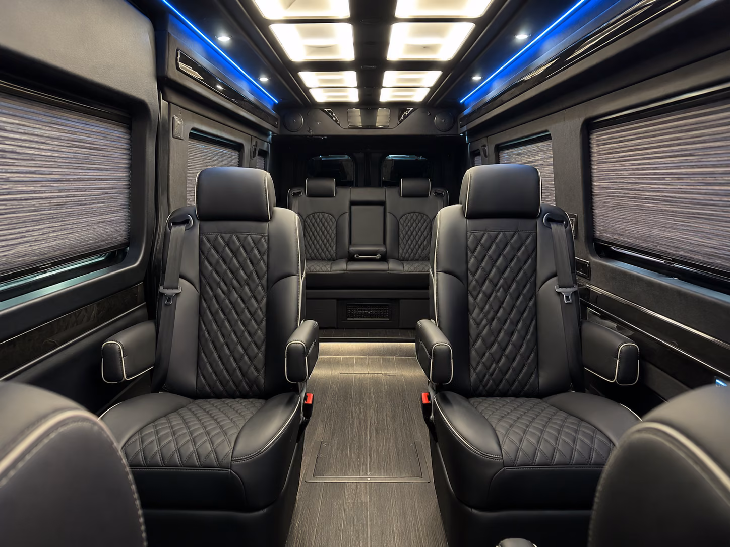 find the perfect transportation for your next airport transfer 1